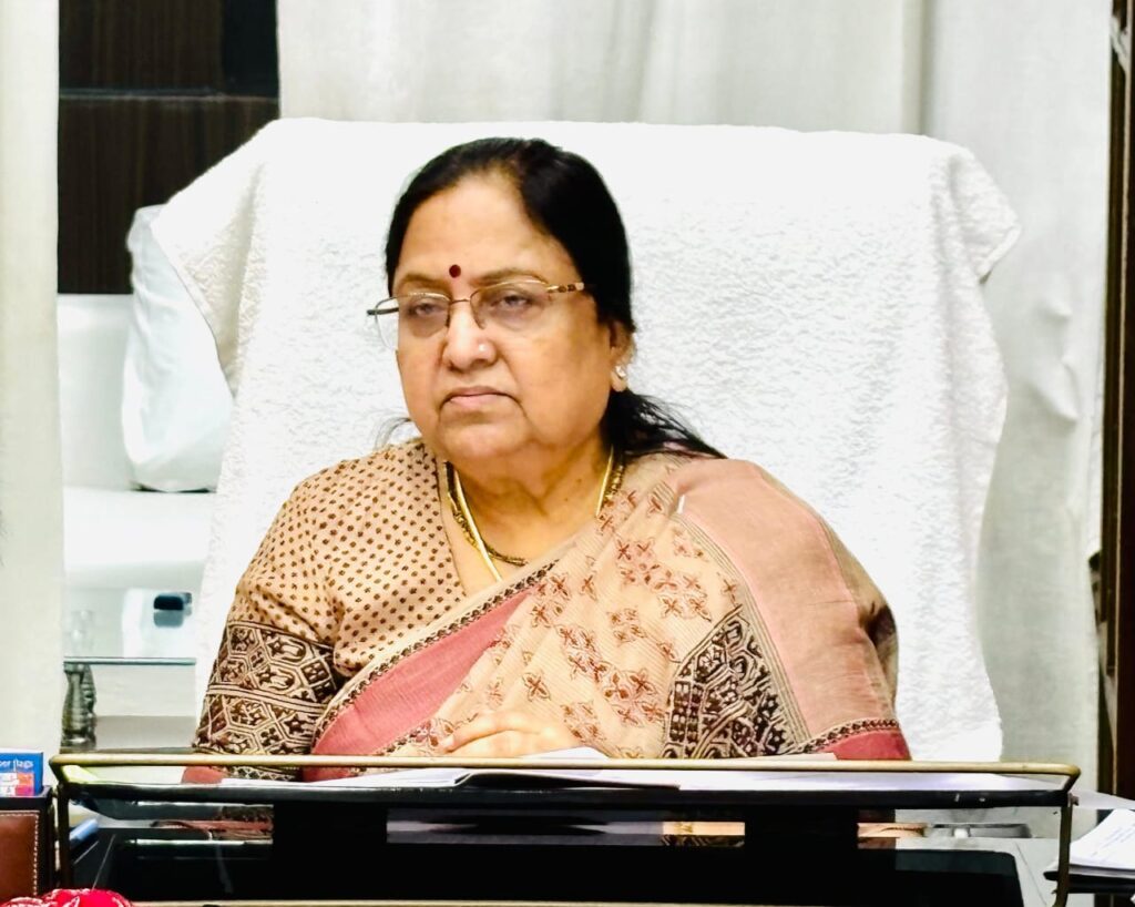 बेबी रानी मौर्य ने डिंपल यादव पर की गई अभद्र टिप्पणी की निंदा की