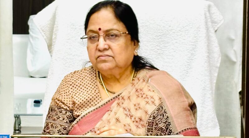 बेबी रानी मौर्य ने डिंपल यादव पर की गई अभद्र टिप्पणी की निंदा की