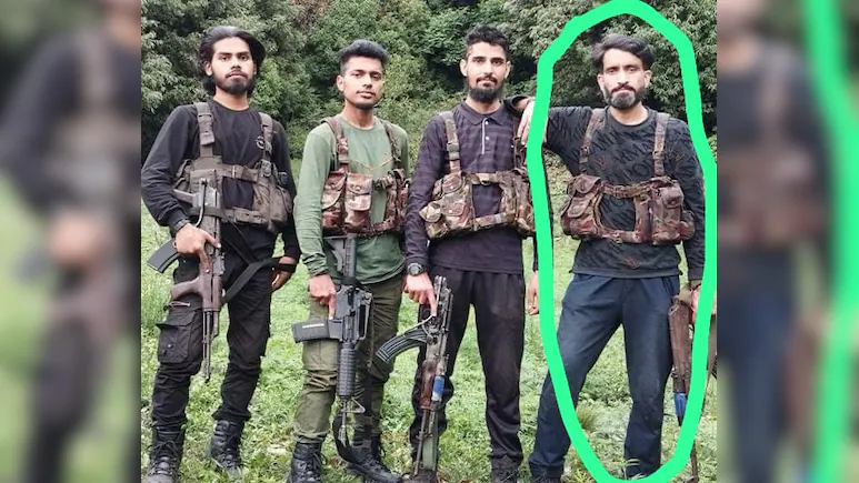 सुरक्षाबलों द्वारा ऑपरेशन महादेव के तहत पहलगाम हमले के आरोपी सुलेमान शाह को मार गिराया गया