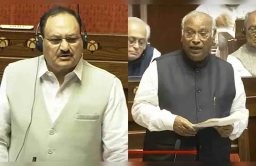 "मल्लिकार्जुन खरगे संसद में सरकार के शीर्ष नेताओं पर सवाल उठाते हुए"