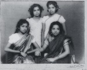 Asha Bhosle Death News 2026 Family Group Photo